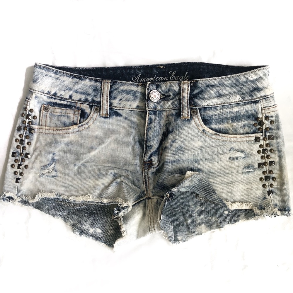 American Eagle Light Wash Short Shorts
